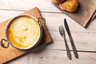 Combien de fromage à raclette par personne ?